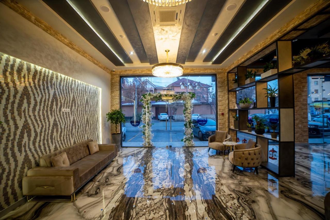 Hotel New York Tashkent Exterior photo