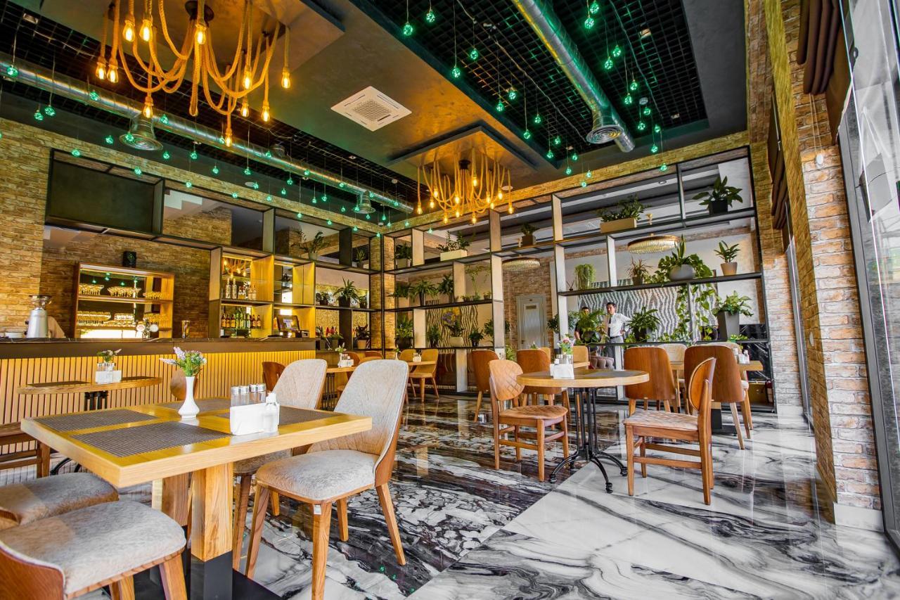 Hotel New York Tashkent Exterior photo